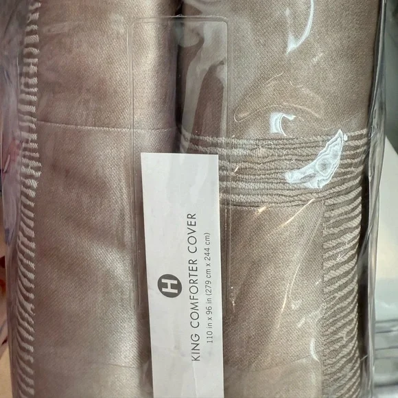 Hotel Collection Cream Duvet Cover - Picture 3 of 4